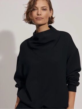 Varley
Betsy Sweatshirt
